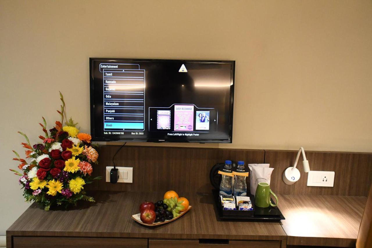 Lynq Aero Hotell Kolkata Eksteriør bilde